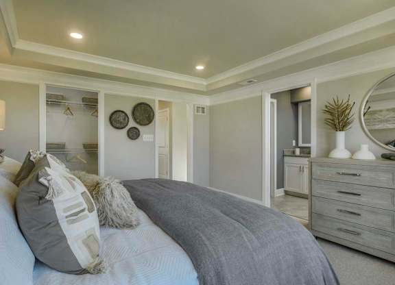 EVOLV at Stonehaven Townhomes in White Plains, Maryland Model Bedroom