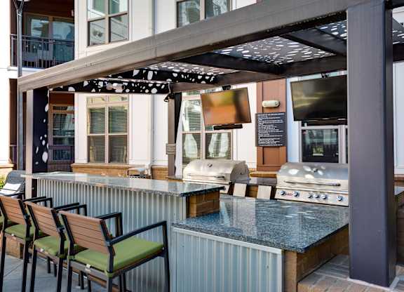Alton Optimist Park Outdoor Grilling Area