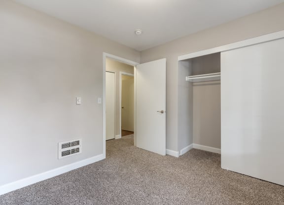 Hanover Apartments Bedroom and Closet