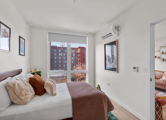 The Warren Model Bedroom