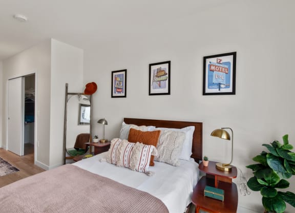 The Warren Model Bedroom