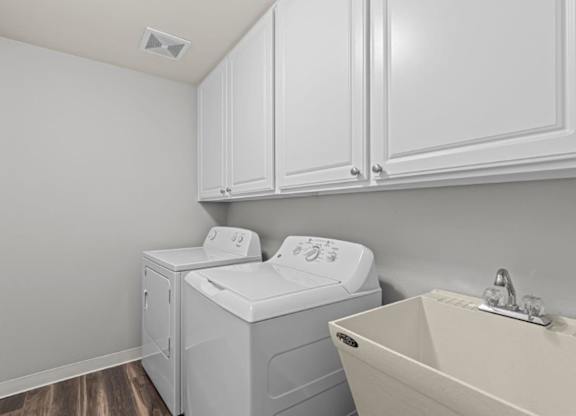 Keeler's Corner Apartments in Lynnwood, Washington Laundry Room