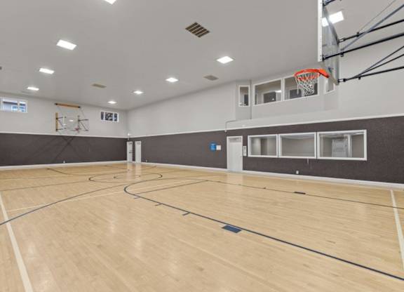 Keeler's Corner Apartments in Lynnwood, Washington Basketball Court