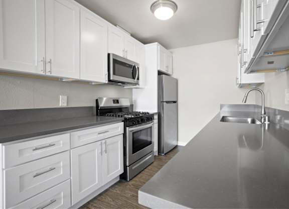 Atrium at West Covina Apartments Kitchen