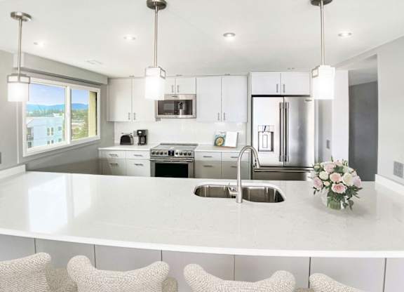 Fully Equipped Kitchen at Lake Tower, Coeur d'Alene Idaho