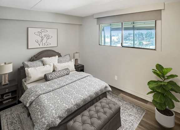 Comfortable Bedroom at Lake Tower, Coeur d'Alene