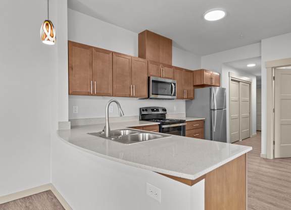 LarkViewVillage_Eugene_OR_1x1A_Kitchen