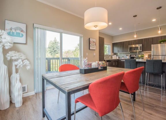 Latitude Apartments and Townhomes Model Dining Room