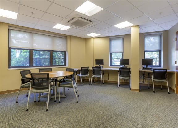 The Broadview Apartments in Baltimore, Maryland Business Center