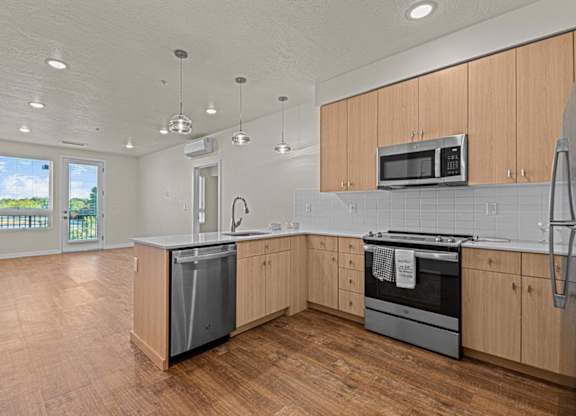 Meritage West Apartment Homes in Boise, Idaho Kitchen and Living Room