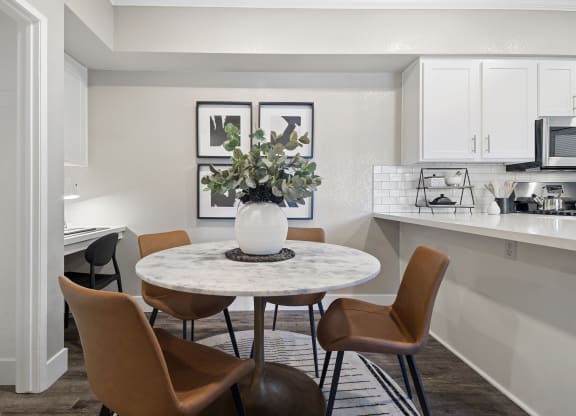 Estancia at Mission Grove Apartments Dining Area