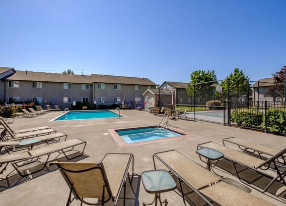 North Pointe_Corvallis_Seasonal Pool