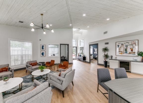 the preserve at ballantyne commons living room and dining area
