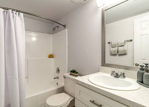 Papago Crossing in Phoenix, Arizona Model Bathroom