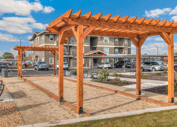 RedPoint Apartments Courtyard