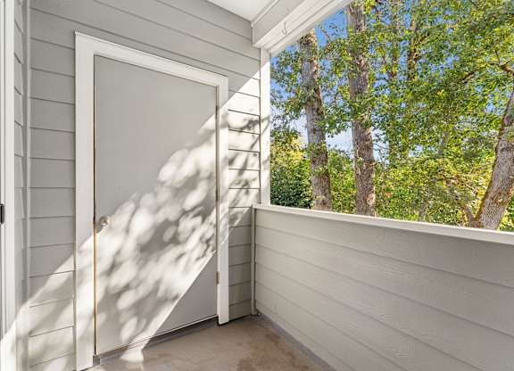Reedville Commons Apartments in Aloha, Oregon Private Balcony