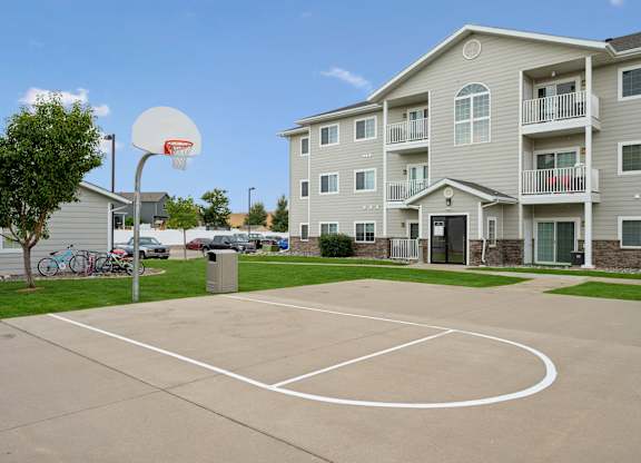 Remington Village Apartments in Gillette, Wyoming Basketball Court