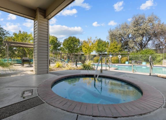 Riverpointe Apartments in Richland, Washington Hot Tub