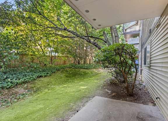 Private Patio at Saratoga, Everett, Washington