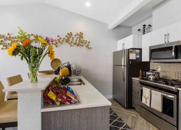 Gourmet Kitchen at Saratoga, Washington, 98204
