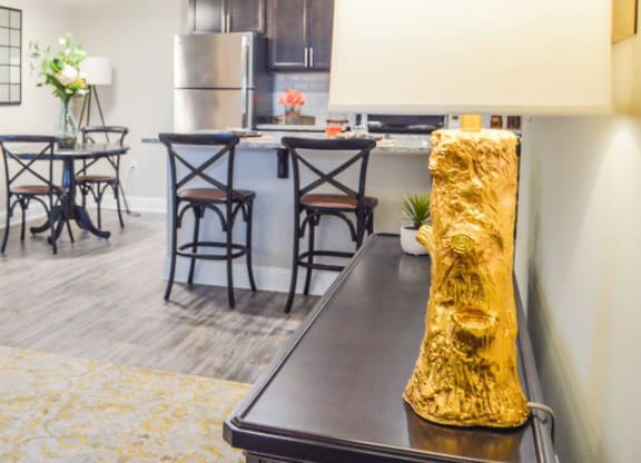 Silver Oaks Lamp on Accent Table and Kitchen