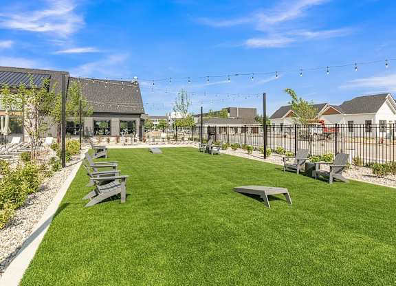 Slate at Fishers District Modern Villas and Townhomes in Fishers, Indiana Courtyard
