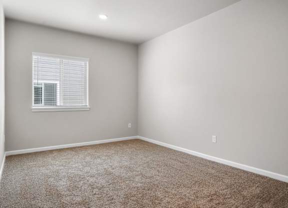 Vacant Room at Spring Woods Apartments, Oregon