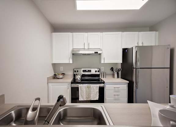 Stonesthrow Apartments Kitchen Space