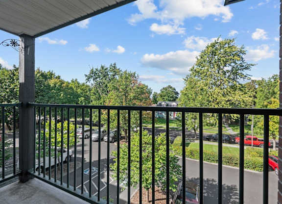 Sycamore Apartments in Walla Walla, Washington Private Balcony