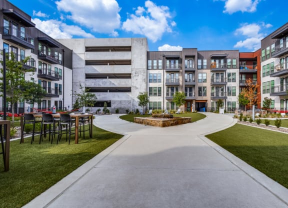Tapestry at the Realm Apartments walking path