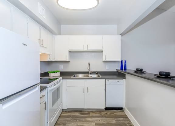 Tierra Ridge Apartments in Tucson, Arizona Kitchen