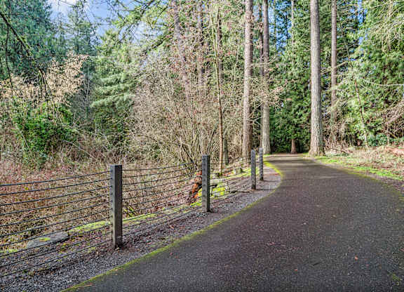 FirGrove_Vancouver_WA_Amenities_BurntBridgeCreekTrail