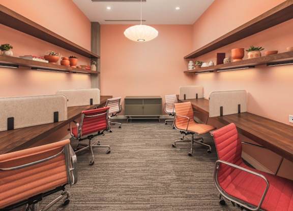 Trovita Rio Apartments in Tempe, Arizona Business Center