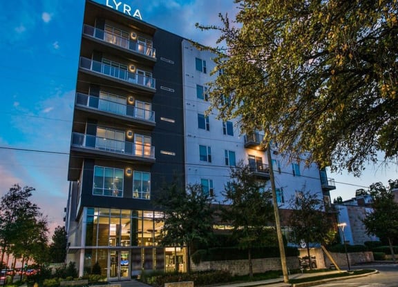 Lyra on McKinney Exterior