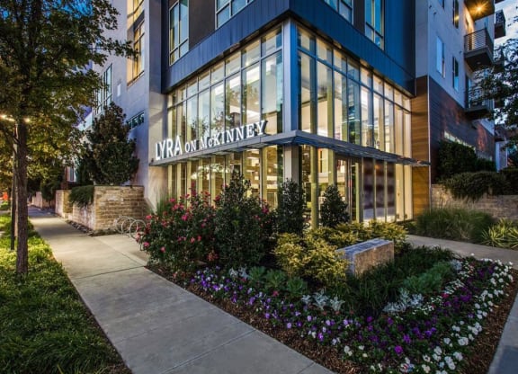 Lyra on McKinney Exterior