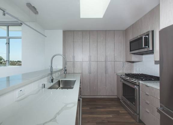Vinz on Fairfax Apartments in Los Angeles, California Model Kitchen