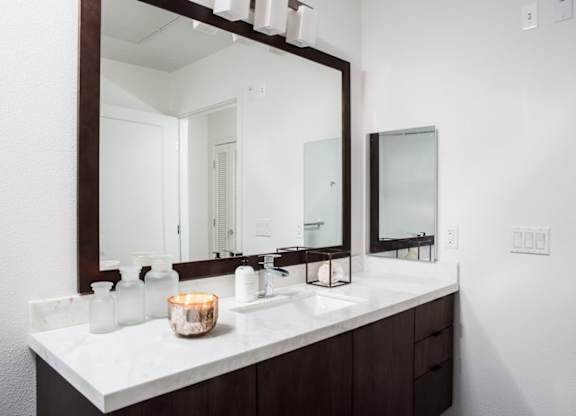 Vinz on Fairfax Apartments in Los Angeles, California Model Bathroom