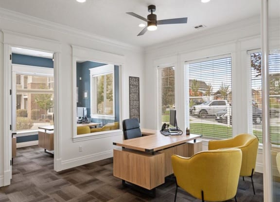 Leasing Center at The Crossings at Chapel Hill, Pasco, Washington