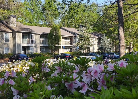 Walton Crossing Apartments Exterior Building