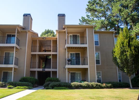 Walton Crossing Apartments Exterior Building