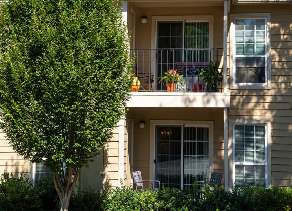 Walton Crossing Apartments Exterior Building