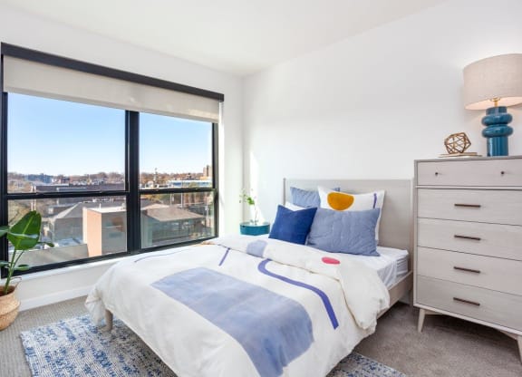Alton Heights in Kansas City, Missouri Model Bedroom