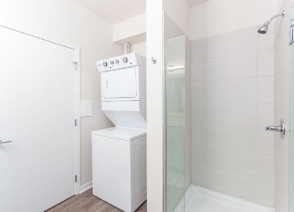 Alton Heights in Kansas City, Missouri Model Bathroom with Washer and Dryer