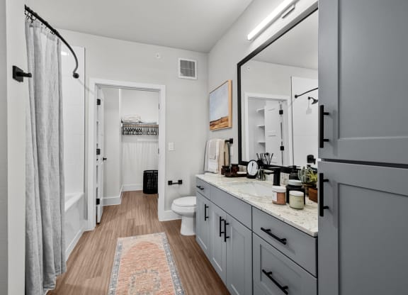 bathroom at Lenox Grand, Austin Texas