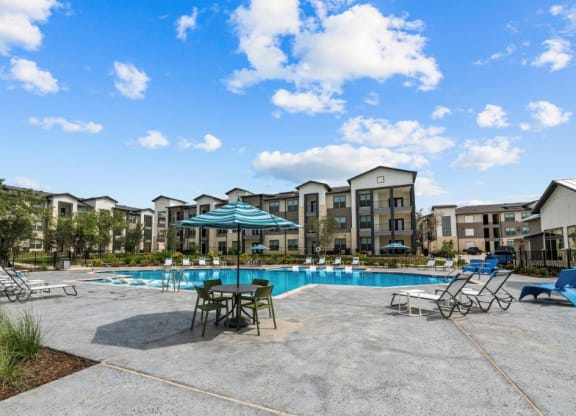 Redbird Ridge Apartments Pool
