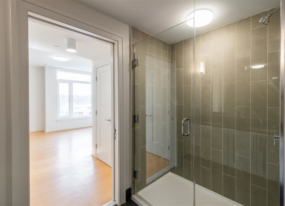 Glass-Enclosed Showers at Park77 Apartments, Cambridge