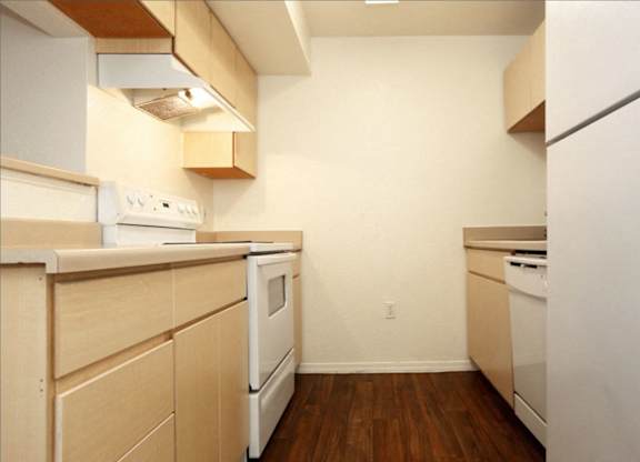 Kitchen at San Bellino Apartments, Glendale, 85303