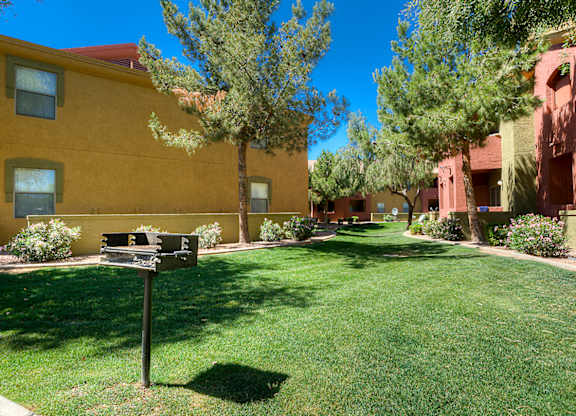 Green Lawn Area at San Lucas Apartments, Tolleson, AZ