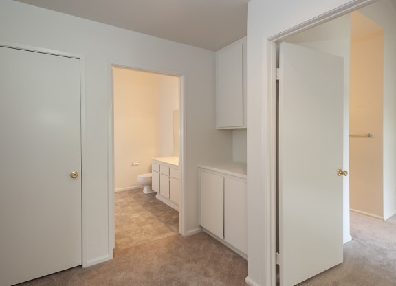 Vacant Bedroom & Storage Cabinets at Autumn Oaks Apartments, Roseville, California