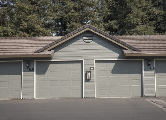 Canterbury Downs Garage Exteriors